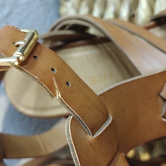 Madden Girl Chunky Heel Sandals - Picture 4 of 4